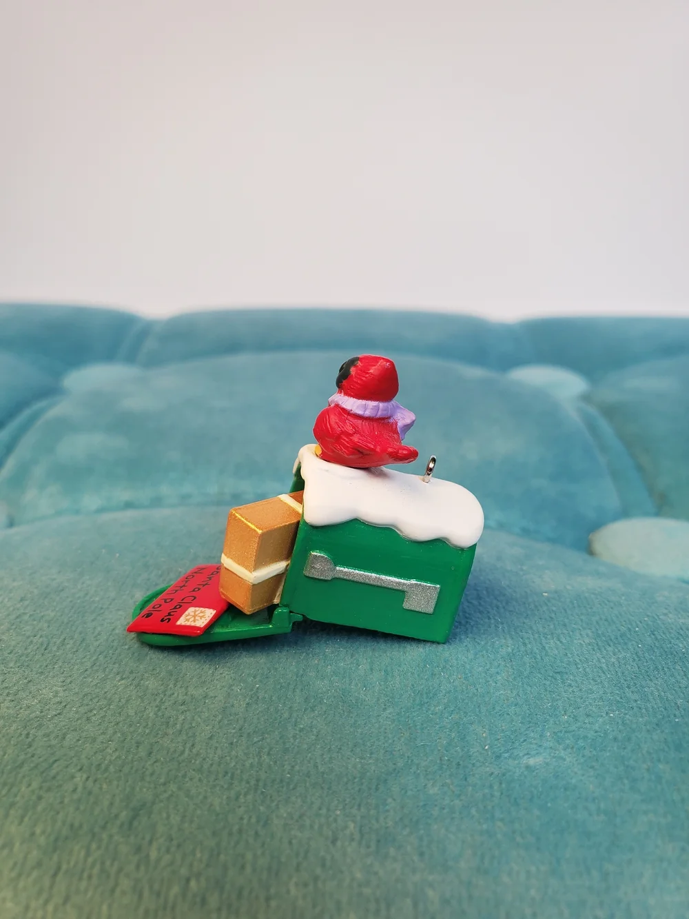 2014 Hallmark Keepsake Mini Ornament Santa Has Mail QXM8523